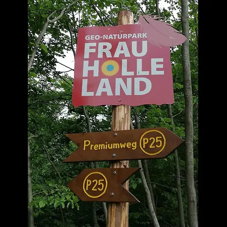 Neu Oels Mit Balkon Apartamento