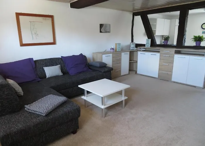 Neu Oels Mit Balkon *