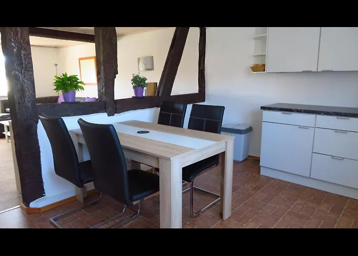 Apartament Neu Oels Mit Balkon *